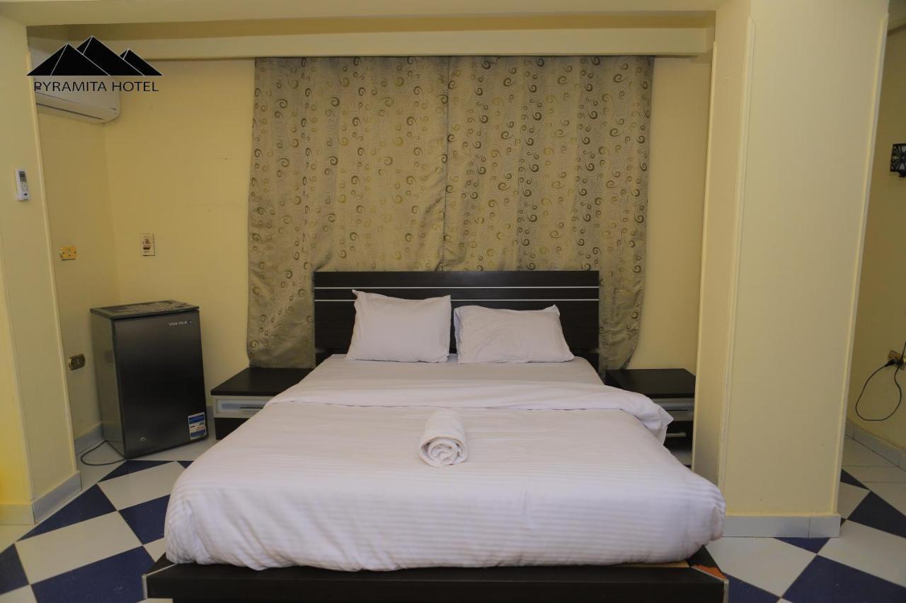 Pyramita Hotel Ghatati Екстер'єр фото