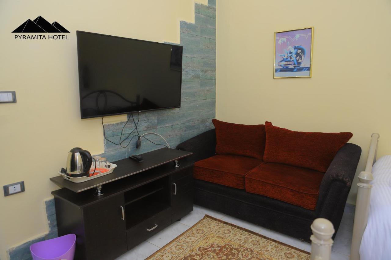Pyramita Hotel Ghatati Екстер'єр фото