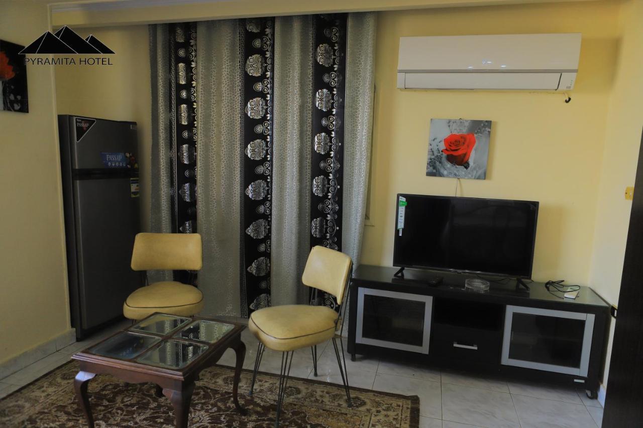 Pyramita Hotel Ghatati Екстер'єр фото