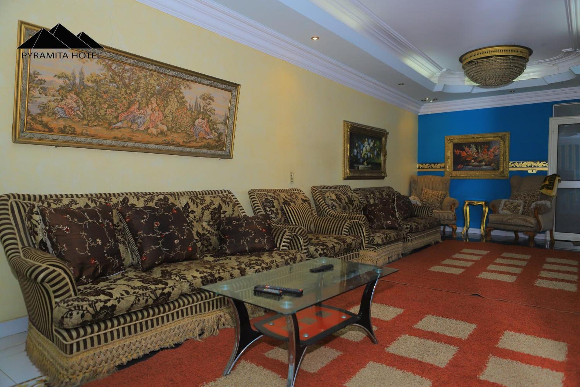 Pyramita Hotel Ghatati Екстер'єр фото