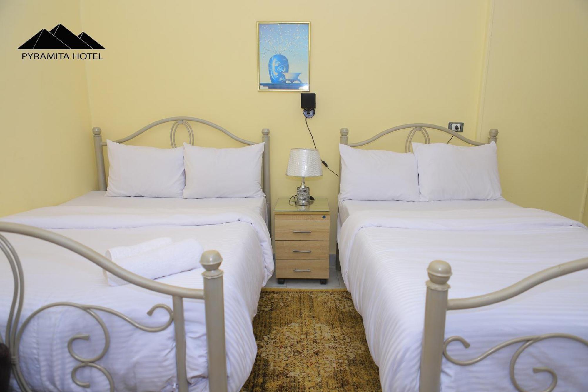 Pyramita Hotel Ghatati Екстер'єр фото