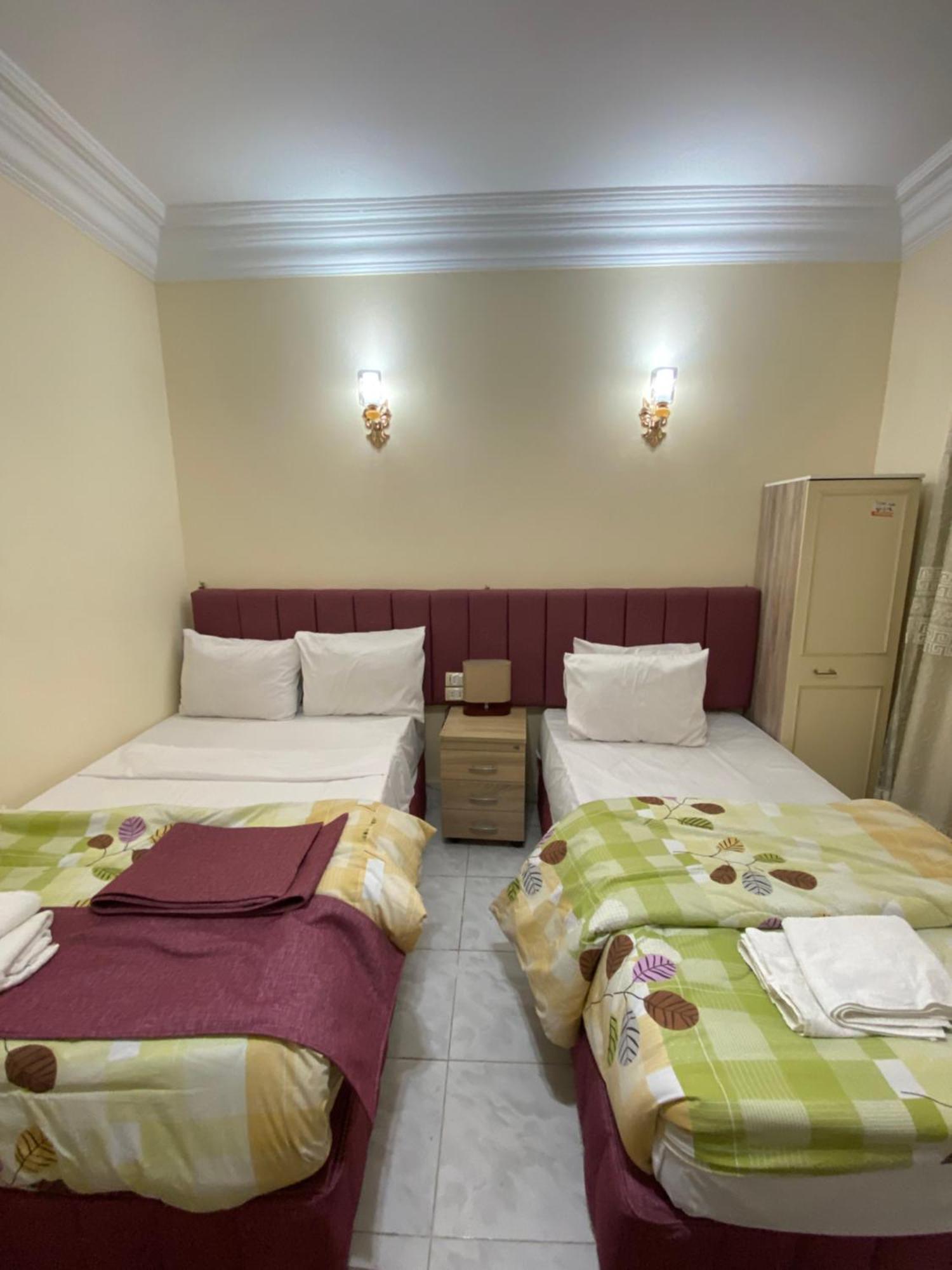 Pyramita Hotel Ghatati Екстер'єр фото