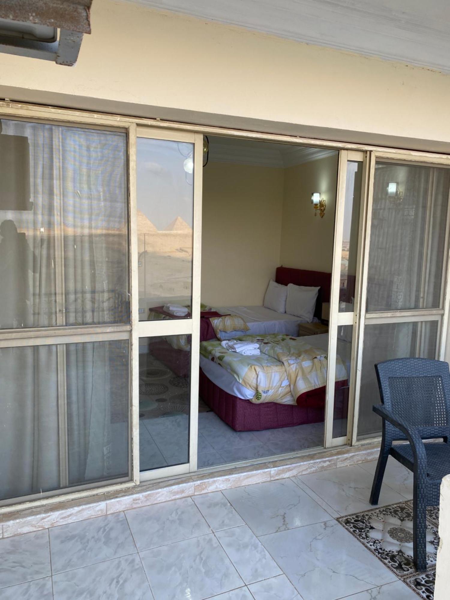 Pyramita Hotel Ghatati Екстер'єр фото