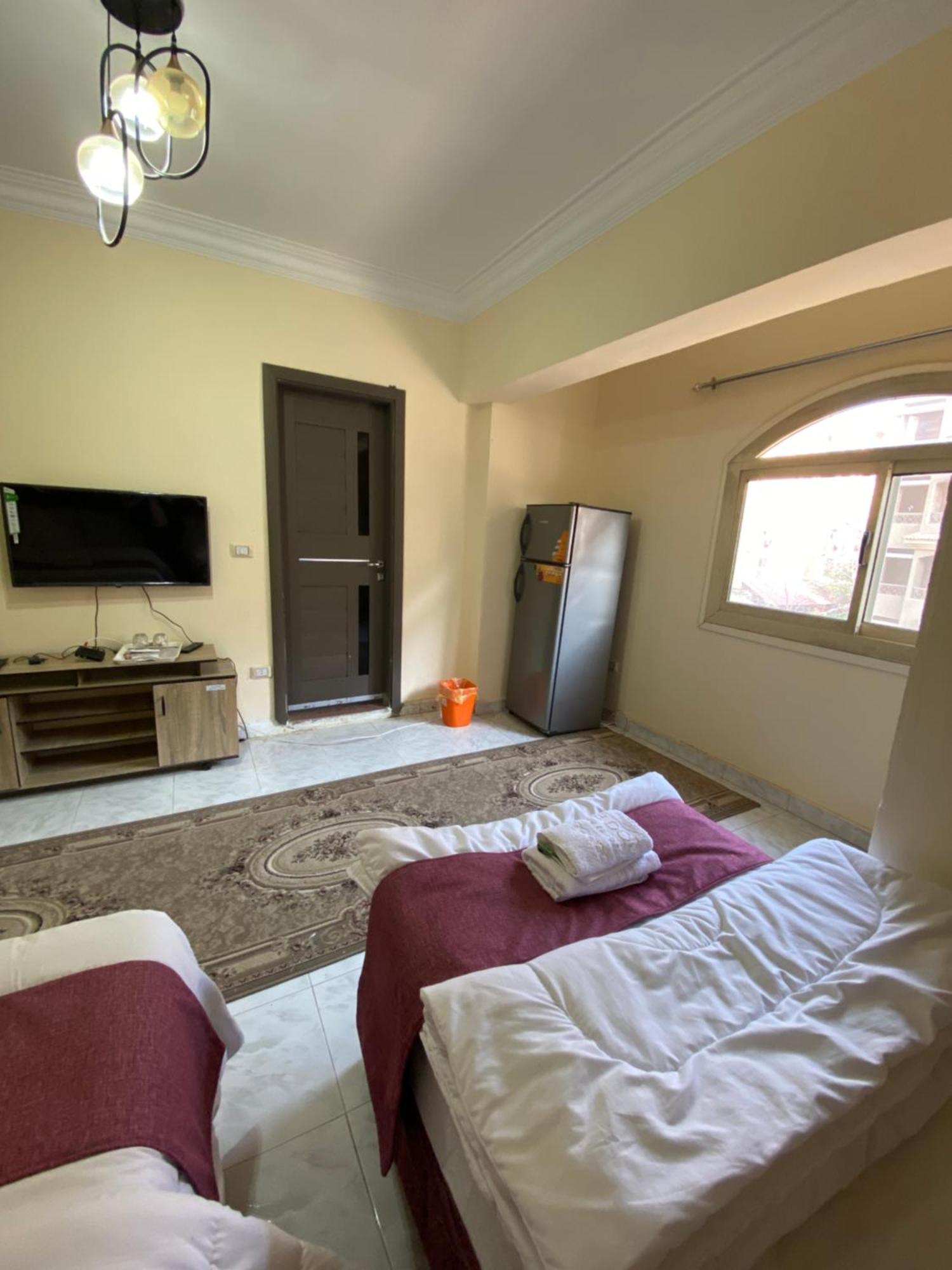 Pyramita Hotel Ghatati Екстер'єр фото