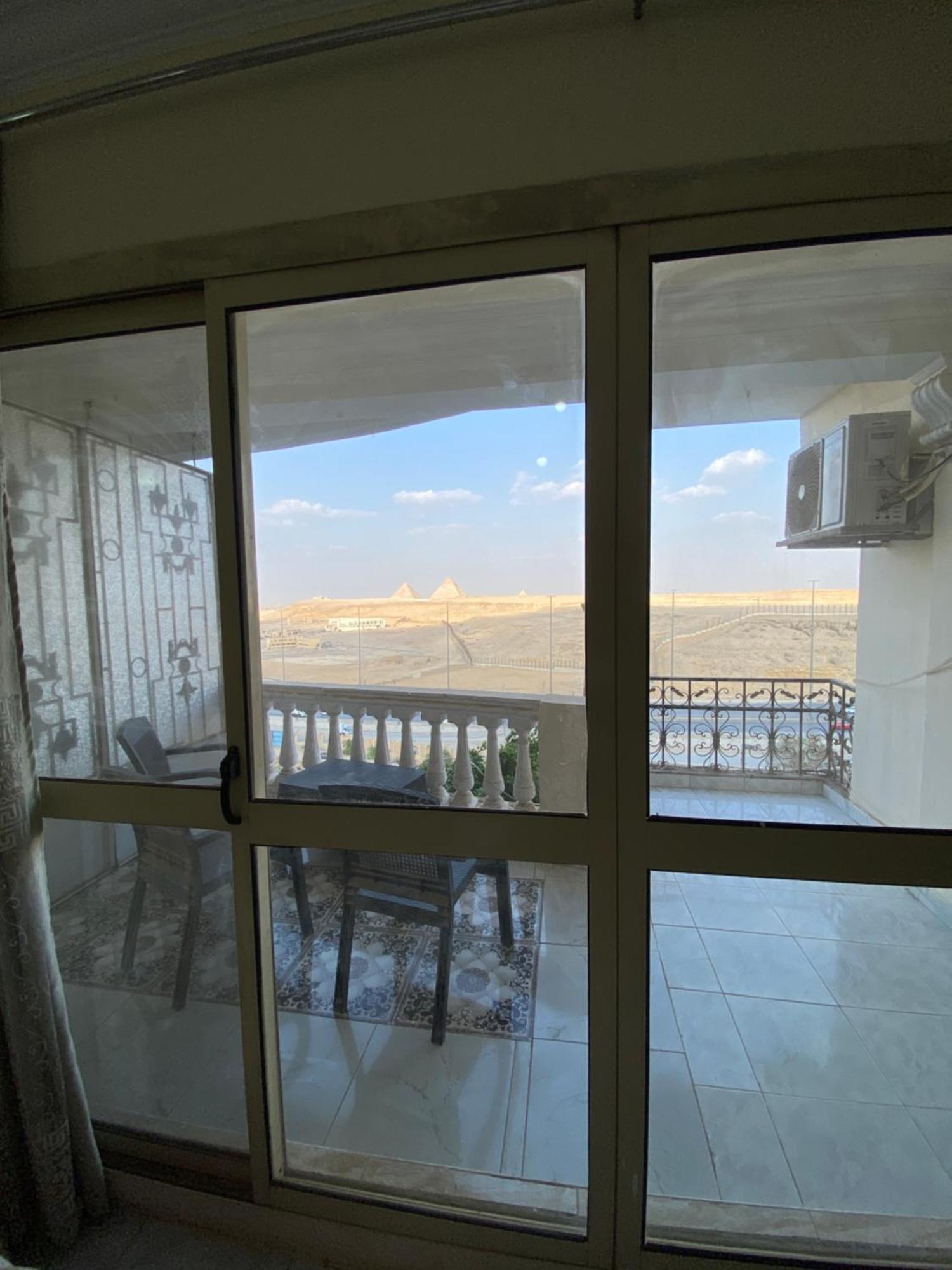 Pyramita Hotel Ghatati Екстер'єр фото