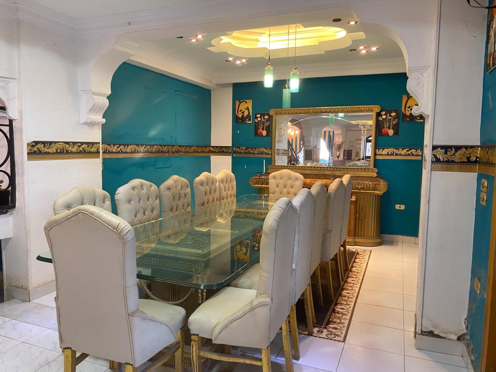 Pyramita Hotel Ghatati Екстер'єр фото