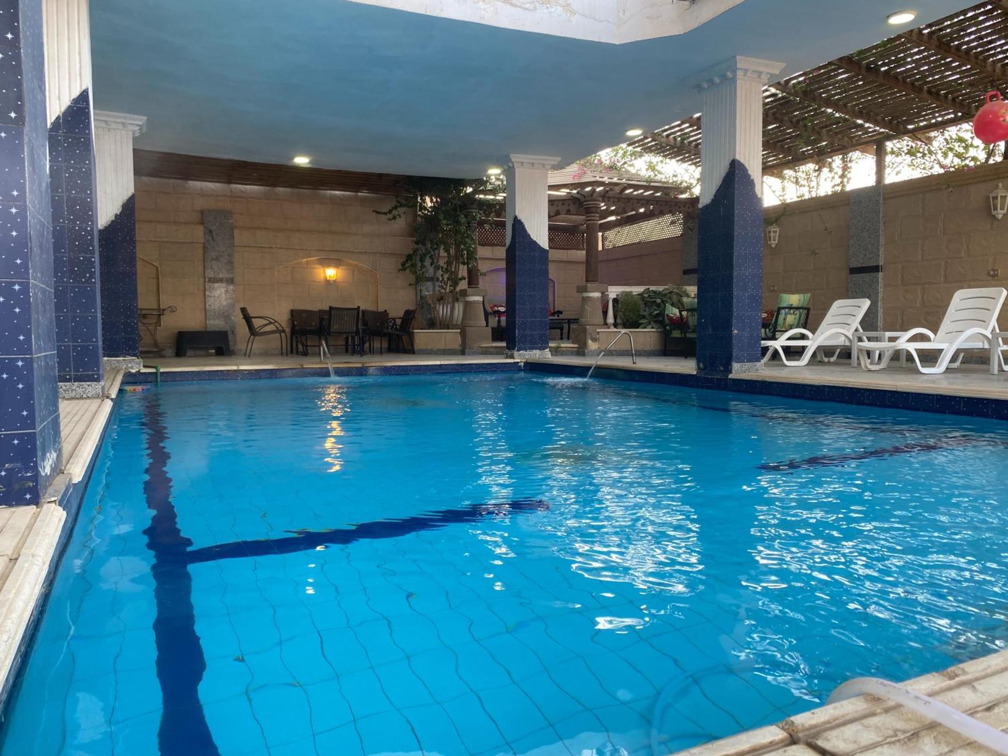 Pyramita Hotel Ghatati Екстер'єр фото